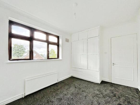 3 bed Semi-Detached to rent Image 8