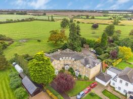 5, Stukeley Park, Chestnut Grove, Huntingdon PE28 4AD