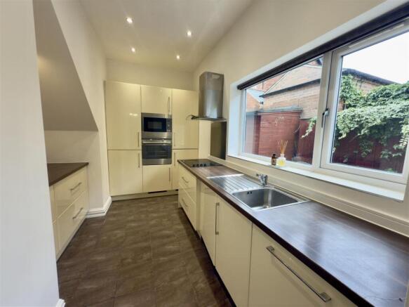 Kitchen/Dining Room