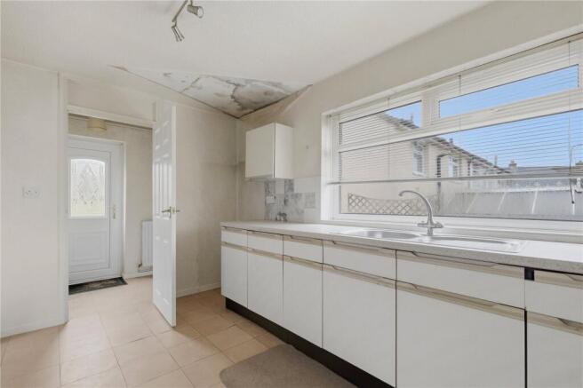 2 bed Semi-Detached for sale Image 5