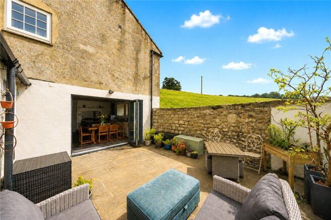 3 bed Terraced for sale Image 12