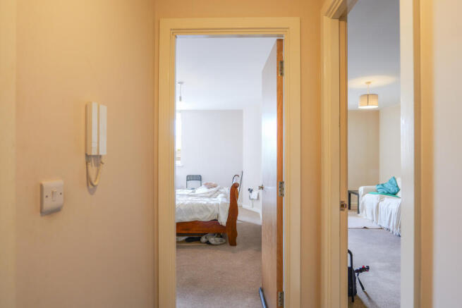 1 bed Flat for sale Image 9