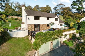 Glenwood, Perches Close, Membland, Newton Ferrers PL8 1HZ