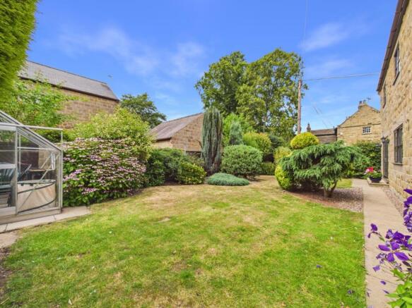 4 bed Detached for sale Image 4