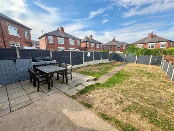3 bed Semi-Detached for sale Image 12