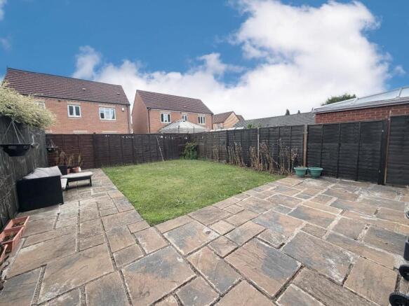 3 bed House for sale Image 12