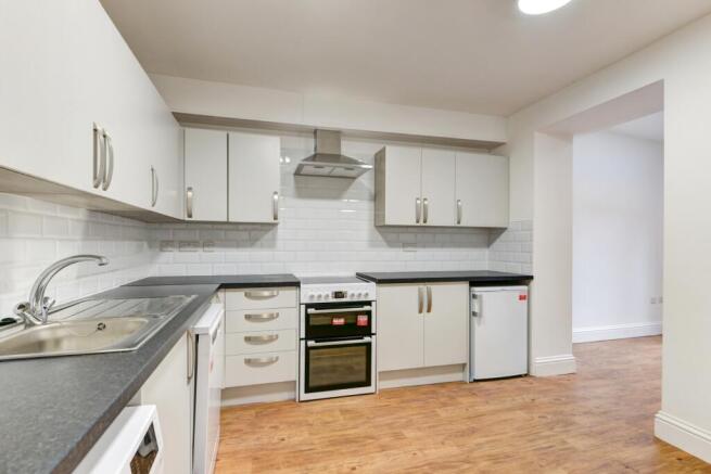 28 Gordon Road Kitchen 