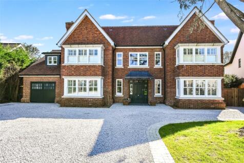 Kilmington Close, Hutton Mount, Brentwood, Essex, CM13