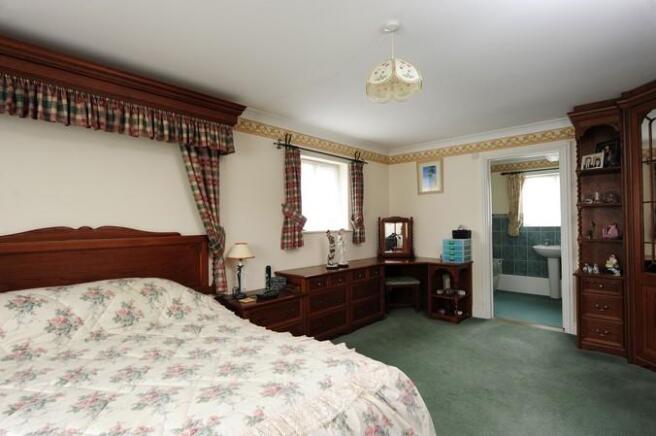 bed 3.jpg
