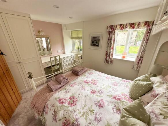 3 bed Cottage for sale Image 10
