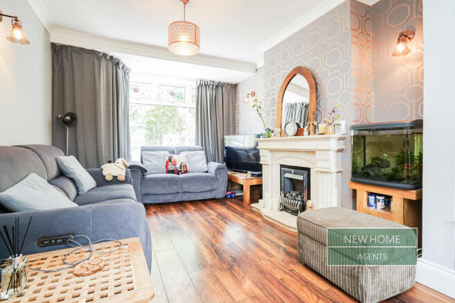 3 bed Semi-Detached for sale Image 4