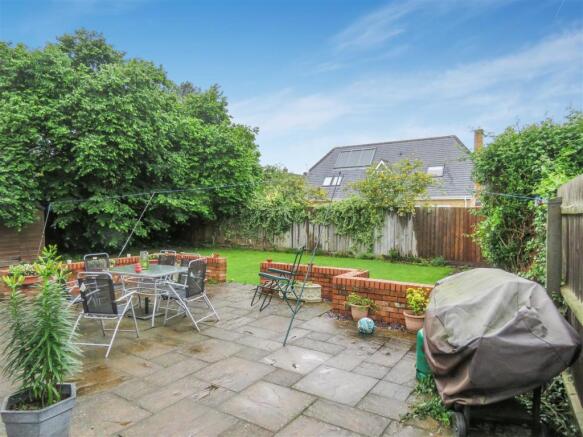 Garden (a).JPG