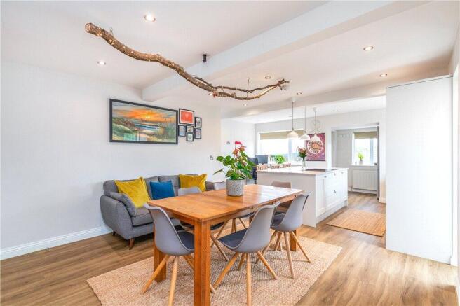 3 bed Bungalow for sale Image 8
