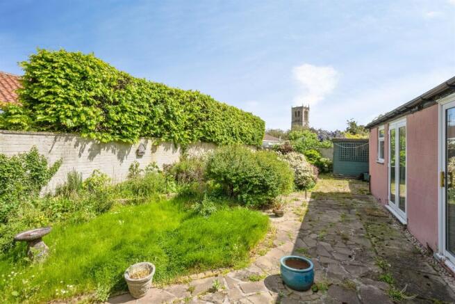 2 bed Detached Bungalow for sale Image 11