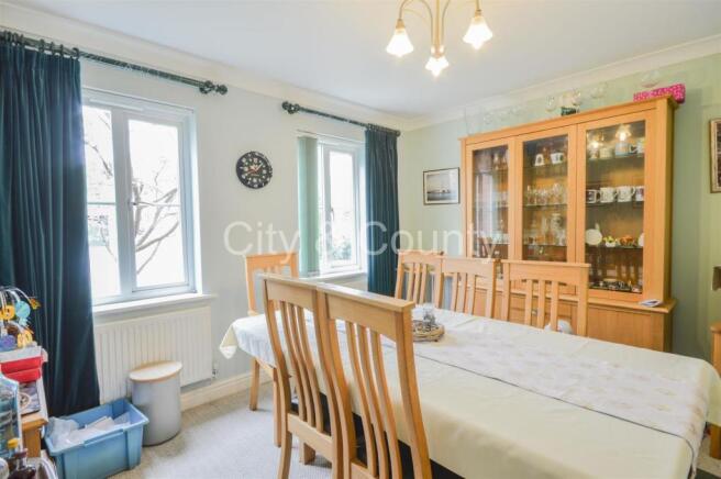 Dining Room.jpg