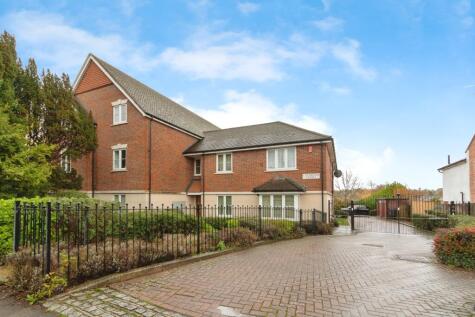 44 Hale Road, Farnham, GU9