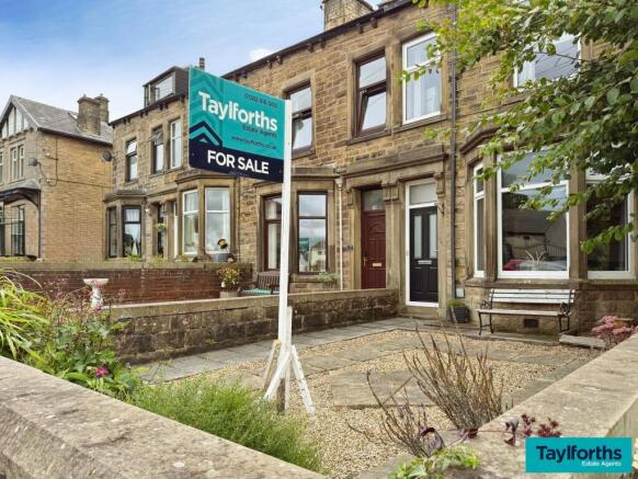 4 bed Terraced for sale Image 4