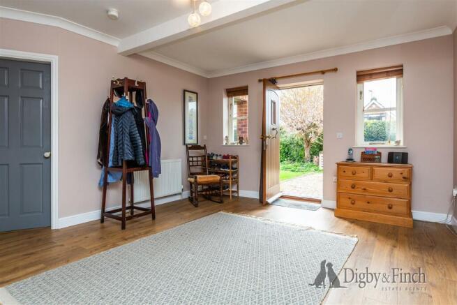 40 College Street, East Bridgford, NG13 8LF-19wate