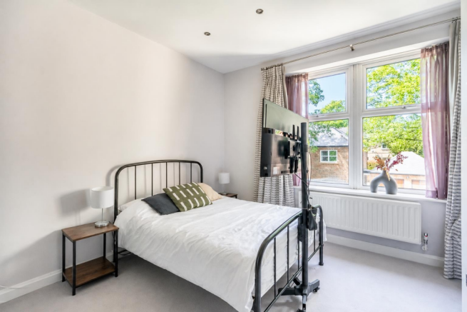 2 bed Apartment for sale Image 7