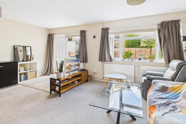 CAM02545G0-PR0495-STILL006