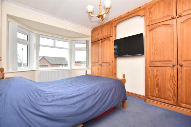 4 bed Semi-Detached for sale Image 7