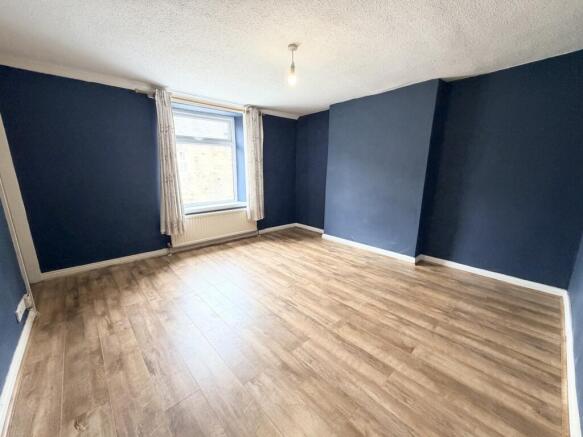 2 bed Terraced to rent Image 9