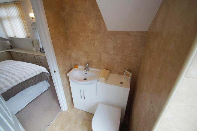 3 bed Semi-Detached for sale Image 10