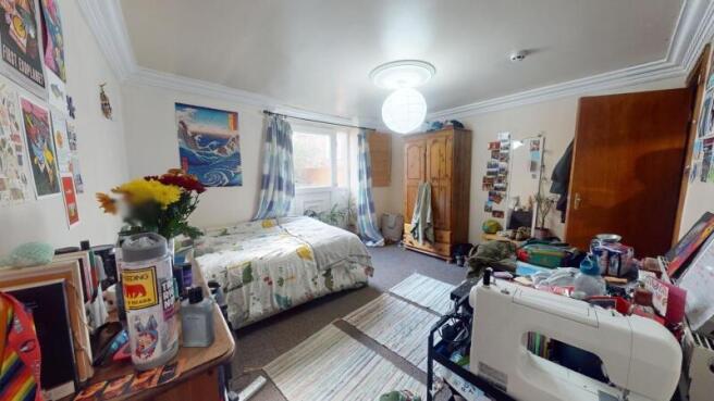 6 bed Terraced to rent Image 4