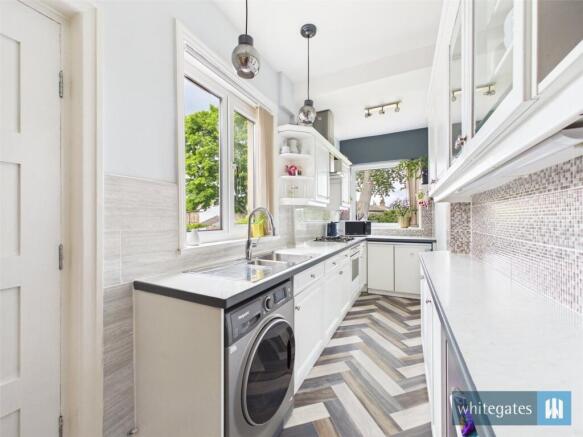 3 bed Semi-Detached for sale Image 7