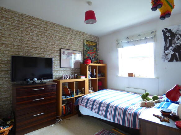 Photo 10