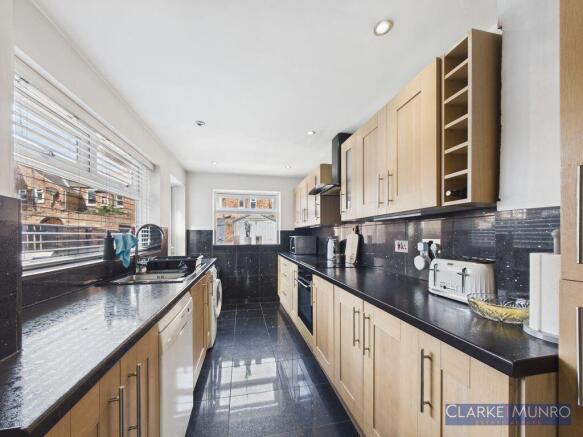 3 bed Detached for sale Image 6