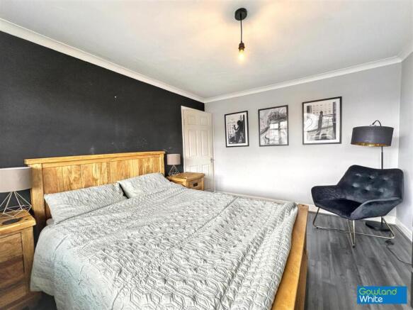 3 bed Semi-Detached for sale Image 12