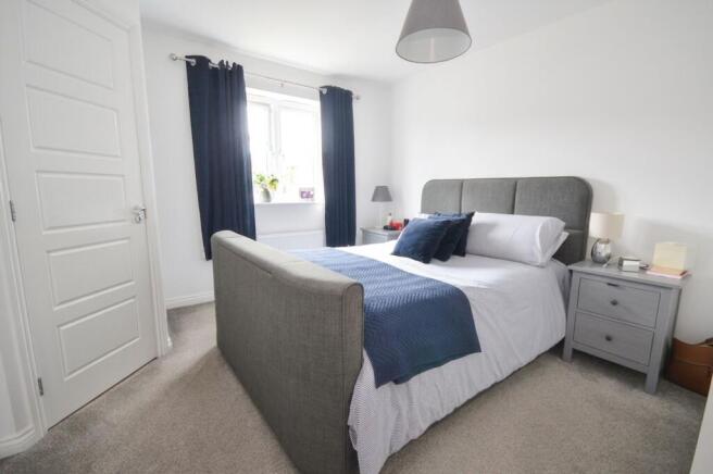 4 bed Detached for sale Image 10