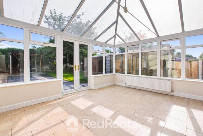 3 bed Semi-Detached for sale Image 10