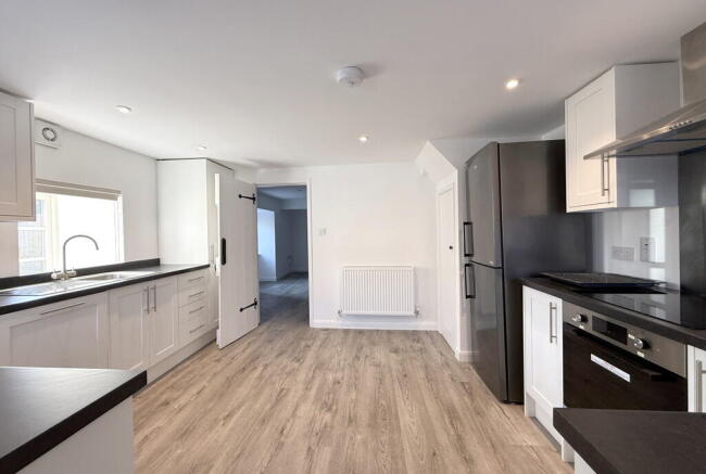 kitchen dining ro...