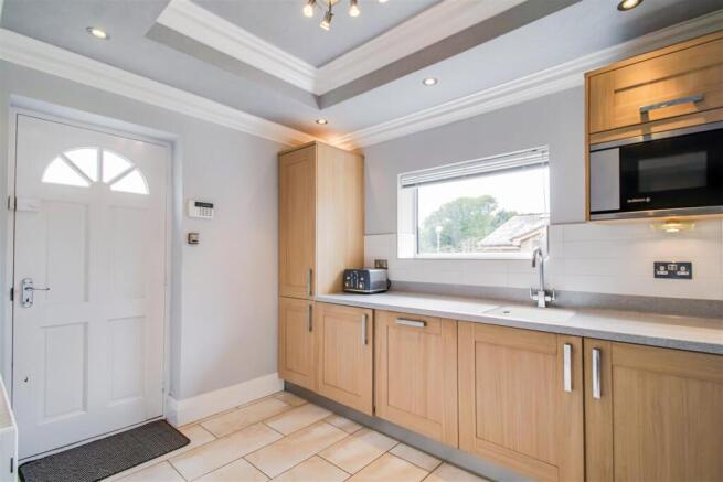 3 bed Detached for sale Image 6