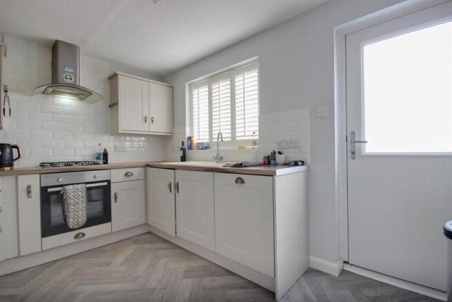 2 bed Semi-Detached for sale Image 4