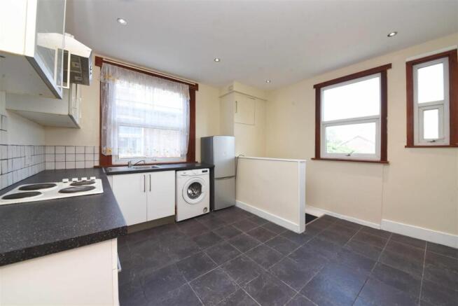 Kitchen_1.jpg