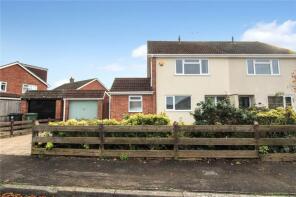 12, Maunsell Way, Wroughton, Swindon SN4 9JD