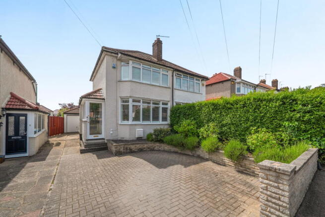 2-bed semi-detached on Hook Lane, Welling, DA16 2DU, £425,000