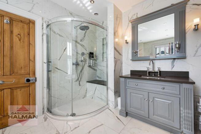 Ensuite