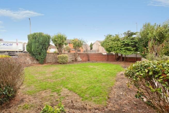 3 bed Semi-Detached for sale Image 4