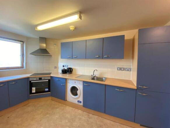 Kitchen (4).jpeg