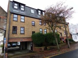 12, 96 Glendale Mews, Glendale Gardens, Leigh-on-sea SS9 2AY