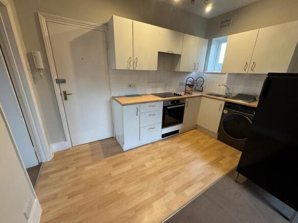 4_94 Manor Road -...