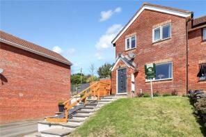 27, Lane End Park, Barnstaple EX32 8PP