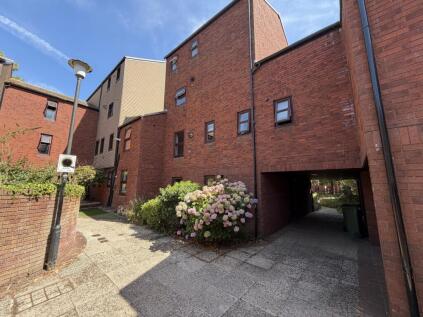 Fullers Court, Commercial Road, EX2