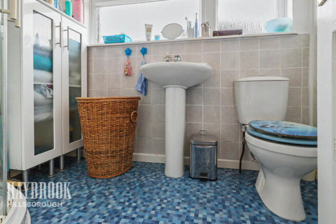 3 bed Semi-Detached for sale Image 10