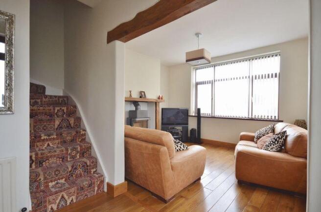 Hallway/lounge