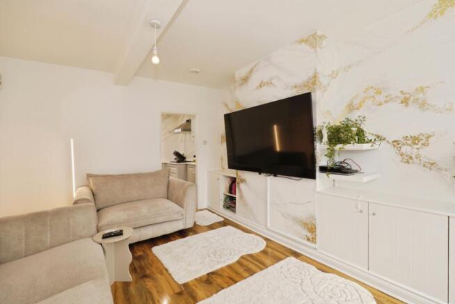 3 bed Terraced for sale Image 7